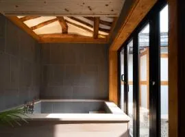 Luxury hanok with private bathtub - SW02