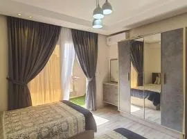 Luxury apartment in Sheikh Zayed City