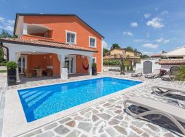 Ferienhaus mit Privatpool für 8 Personen ca 187 qm in Kaldanija, Istrien Istrische Riviera، فندق في Kaldanija