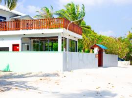 Feridhoo Beach Villa, отель в городе Фериду