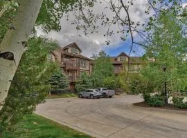 Corral Hideaway Steps from Downtown