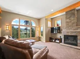 Lovely 3BR with Workspace Views Near Skiing Parks