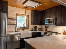 Rustic 3BR Cabin with Scenic Setting Near Breck