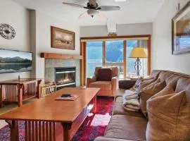 Cozy 2BD Near Free Shuttle and Ski Lifts