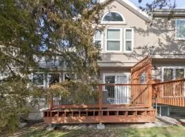 Lovely 4 BDR Home with Private Hot Tub Near Trails