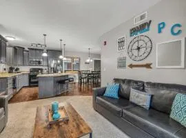 3BD Olympic Park Condo on FREE Shuttle Line