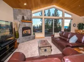 Sunny Daze Cabin Luxurious 4BDR with Stunning Views