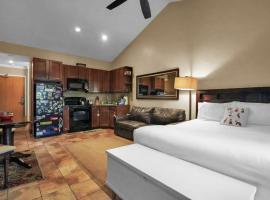 Intimate Mtn Studio, Walk to Main St, hotel in Park City