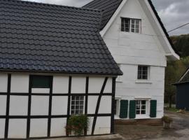 Ferienhaus Wietsche, počitniška hiška v mestu Burscheid