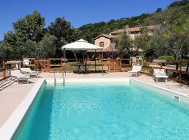 Casale Terre del Farfa, hotel v destinaci Toffia