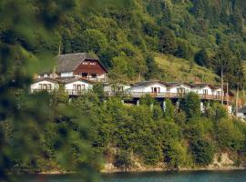 Sătucul lui Andrei, hotel in Sătic