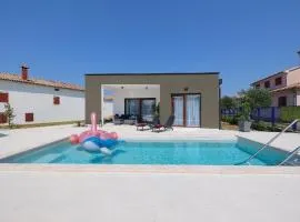 Ferienhaus mit Privatpool für 5 Personen ca 60 qm in Barat, Istrien Binnenland von Istrien