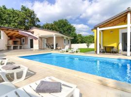 Ferienhaus mit Privatpool für 8 Personen ca 110 qm in Valtura, Istrien Südküste von Istrien, casa o chalet en Valtura