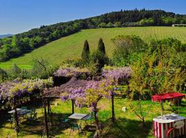 apartment with relaxing view in Badia a Passignano, Chianti, Tuscany, hotel in Badia A Passignano