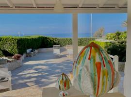 Villa vista mare, holiday home in Santo Spirito