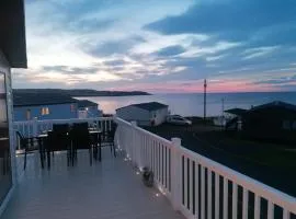 3-Bed Lodge with SeaView-Fireplace-Garden-FreeP