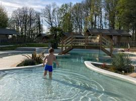 Camping Dun-le-Palestel, Hotel in Dun-le-Palestel