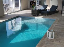 Villa Delta Spa，位于Munchhausen的带热水浴缸的酒店