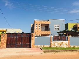 Chez nous house, hotell i Accra