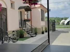 Three Rivers Apartments - private free parking, self check-in
