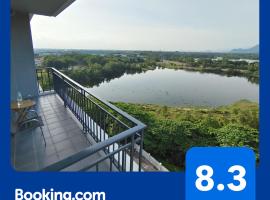 Balcony Forest Lake Mountain, holiday rental in Kampar