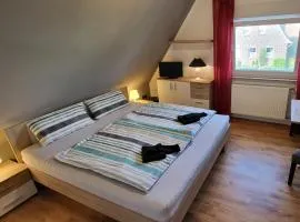 Privates Doppelzimmer bei der Weser-Ems Halle