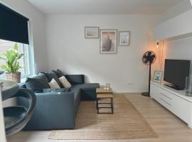 R19 Beach tiny house AA location, hotel in Noordwijk