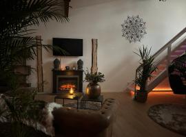 Wellness Suite mit Whirlpool und Sauna, cheap hotel in Ahlen