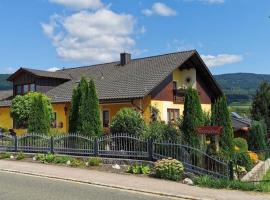Ferienwohnung für 2 Personen 1 Kind ca 80 qm in Gleißenberg, Bayern Bayerischer Wald, hotel in Gleißenberg