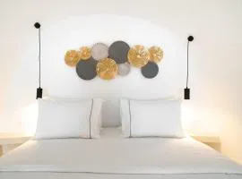 Magnificent Santorini Suite Luxury Suite With Sea View And Hot Tub Oia