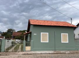Casinha Verde, prázdninový dům v destinaci Passa Quatro