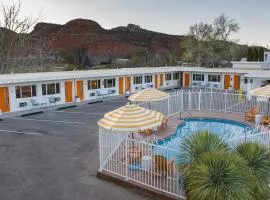Quail Park Lodge、カナブのモーテル