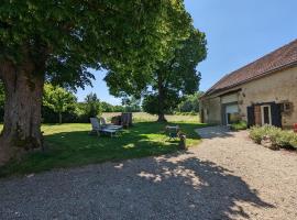 Gîte Pouligny-Notre-Dame, 5 pièces, 12 personnes - FR-1-591-155, poceni hotel v mestu Pouligny-Notre-Dame