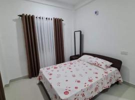 Ceylon Highway Apartments Colombo, apartment in Athurugiriya