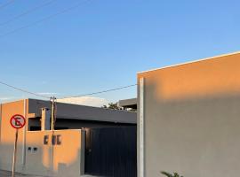 Casa com piscina e churrasqueira, hotel u gradu Bonito