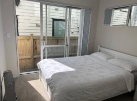 Private Ensuite for singles or couples, pensionat i Auckland