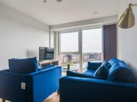 Lovely Riverside 2 Bed Apartment