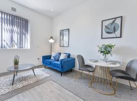 Contemporary & Cosy 1 Bed Apartment in Dudley, apartment in Brierley Hill