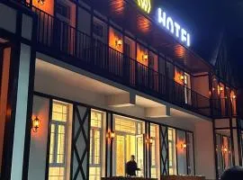 PANA HOTEL