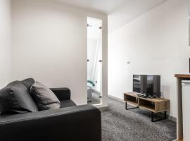 Smart 1 Bed Budget Apartment in Central Halifax, hotel di Halifax