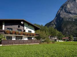 Biancas Ferienwohnung im Haus Roswitha, hotel u gradu Tumpen