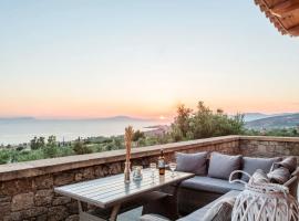 Mani Panoramic Views - Private Sunny Retreat, villa Léfktróban