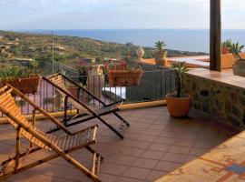 Sea View, Nature & BBQ - Historic "Dammusi", serviced apartment in Pantelleria