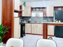 Sunset Home 2B (Gated), מלון בHiguey