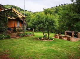 OPPIBERG GUEST HOUSE, hotel with parking in Hartbeespoort