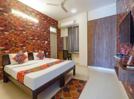 FabExpress Kings Suites, hotel in Kalyan Nagar, Bangalore