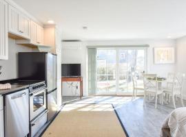 East End Condo w Beach Access, hotel in Provincetown