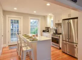 Centrally Located Home w Patio Fire Pit