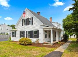 Renovated Classic Cape w Guest House, hotel a Dennis