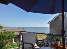 Gorgeous water views in the center of town, hotel in Provincetown
